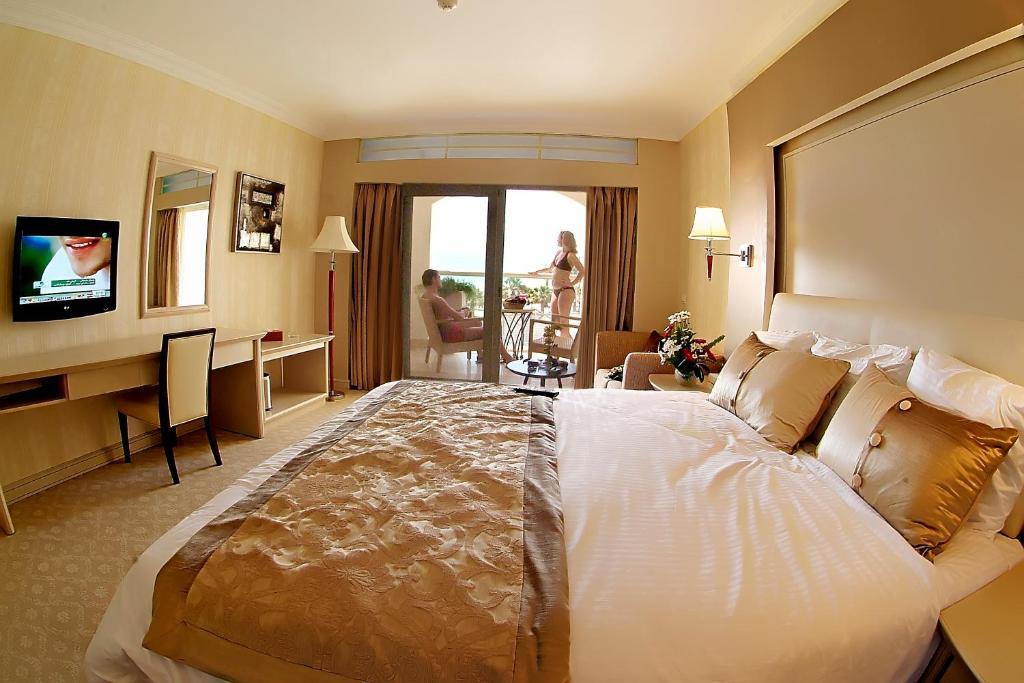 Kaisol Romance Resort Sahl Hasheesh - Adults Only Hurghada Bagian luar foto A typical hotel room