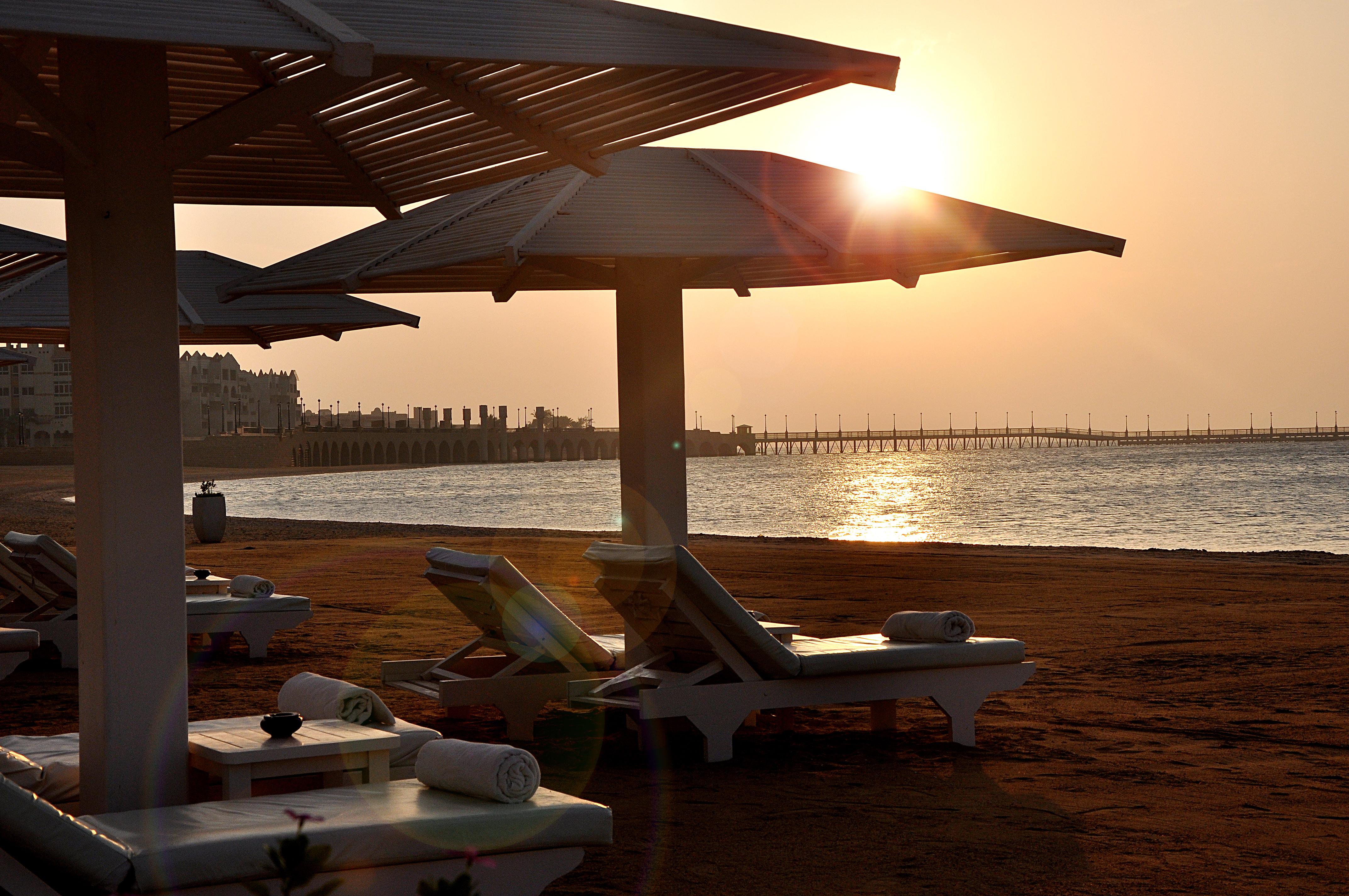 Kaisol Romance Resort Sahl Hasheesh - Adults Only Hurghada Bagian luar foto Sunset at the beach