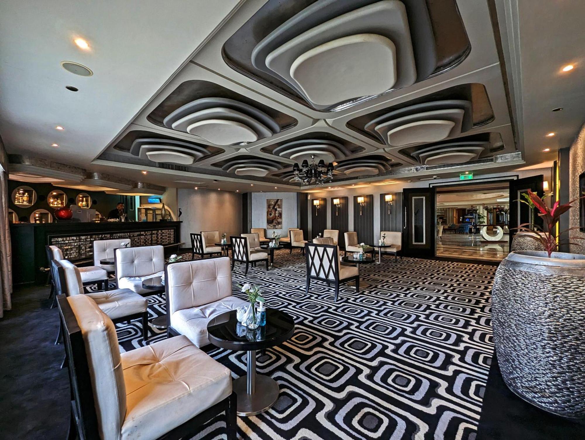 Kaisol Romance Resort Sahl Hasheesh - Adults Only Hurghada Bagian luar foto The Club at Changi Airport