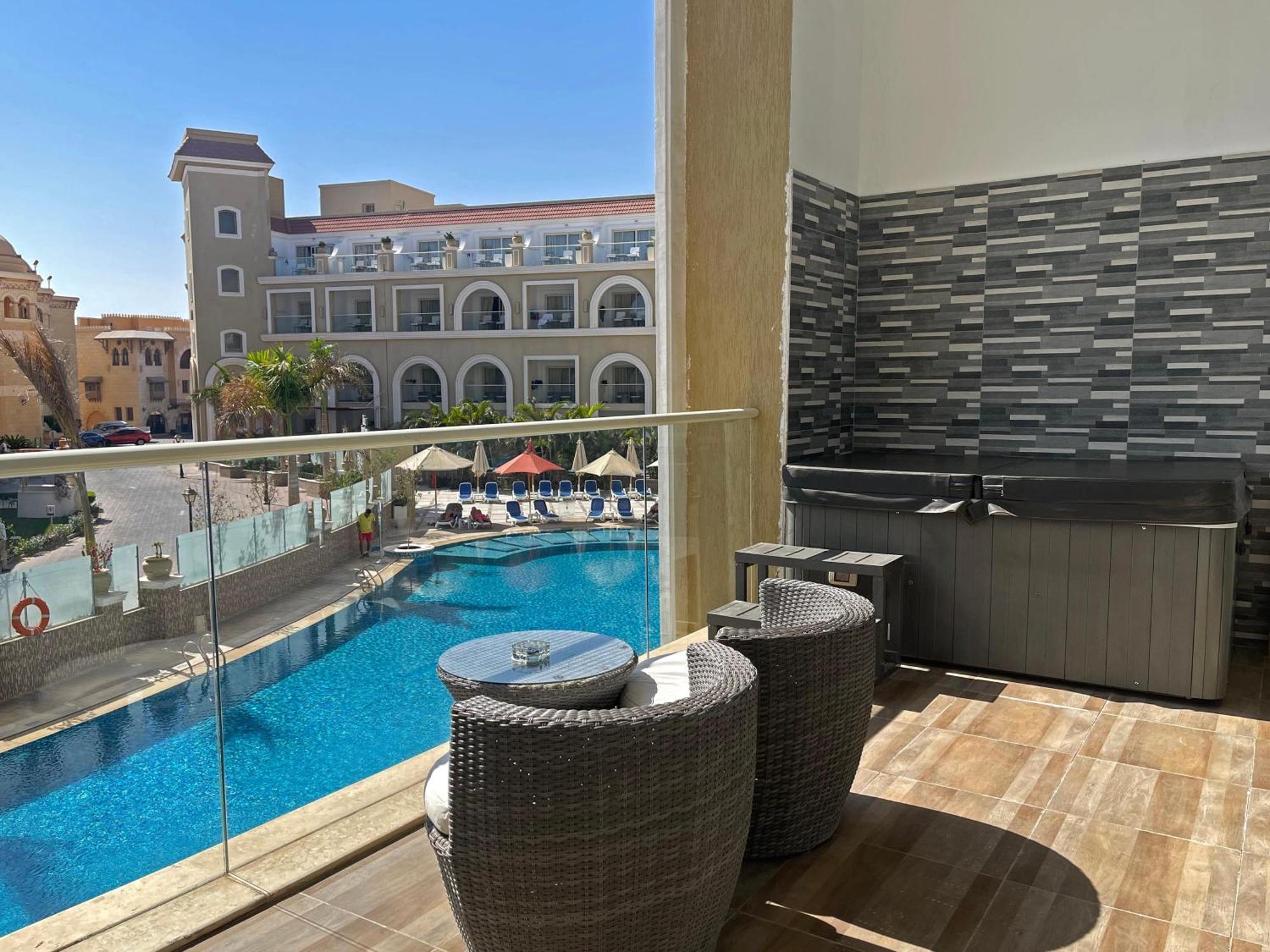 Kaisol Romance Resort Sahl Hasheesh - Adults Only Hurghada Bagian luar foto The swimming pool at the hotel