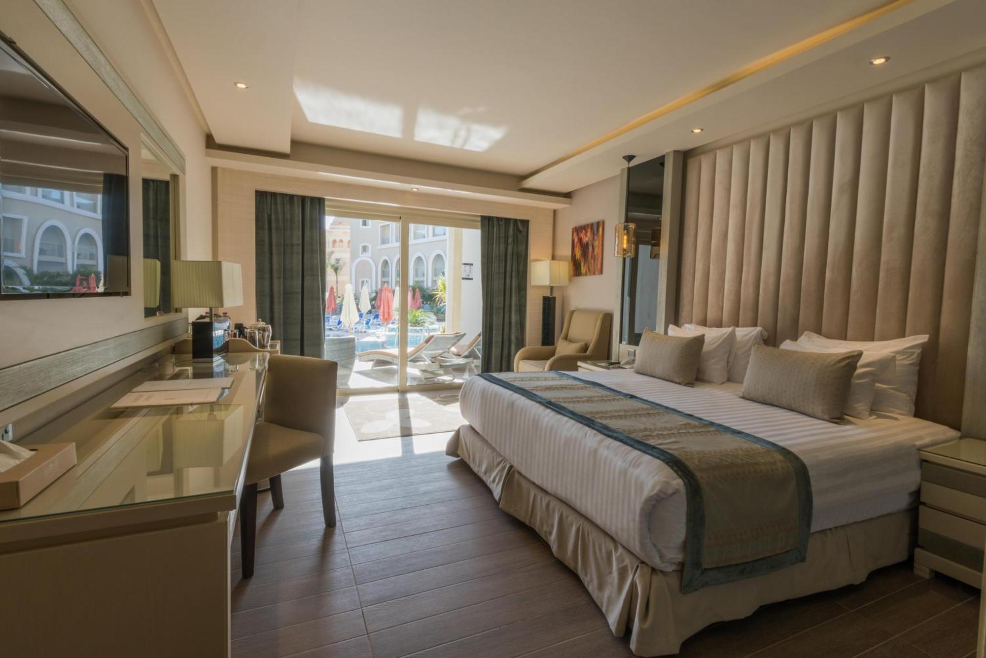 Kaisol Romance Resort Sahl Hasheesh - Adults Only Hurghada Bagian luar foto A room at the hotel